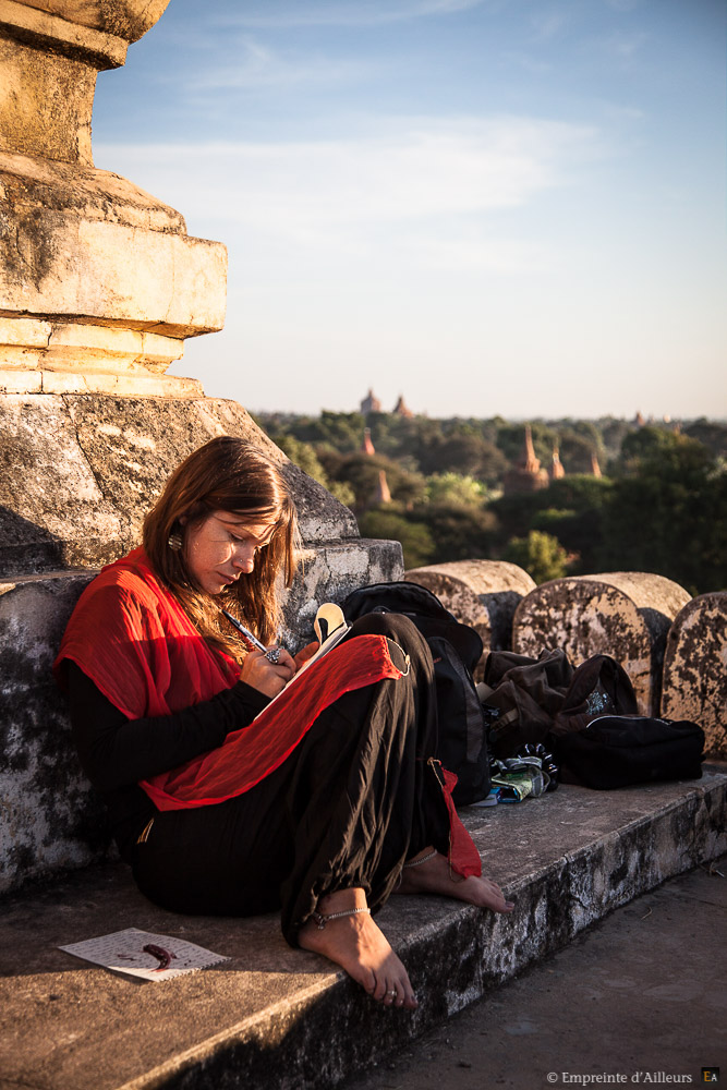 La carnettiste à Bagan