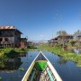 Sur les canaux du lac Inle