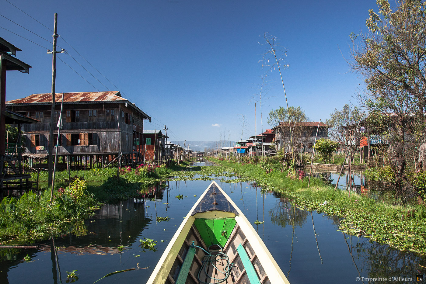 Sur les canaux du lac Inle