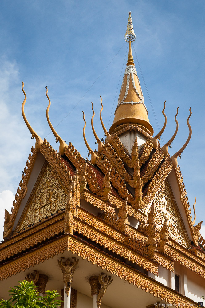 Toit d'un temple cambodgien