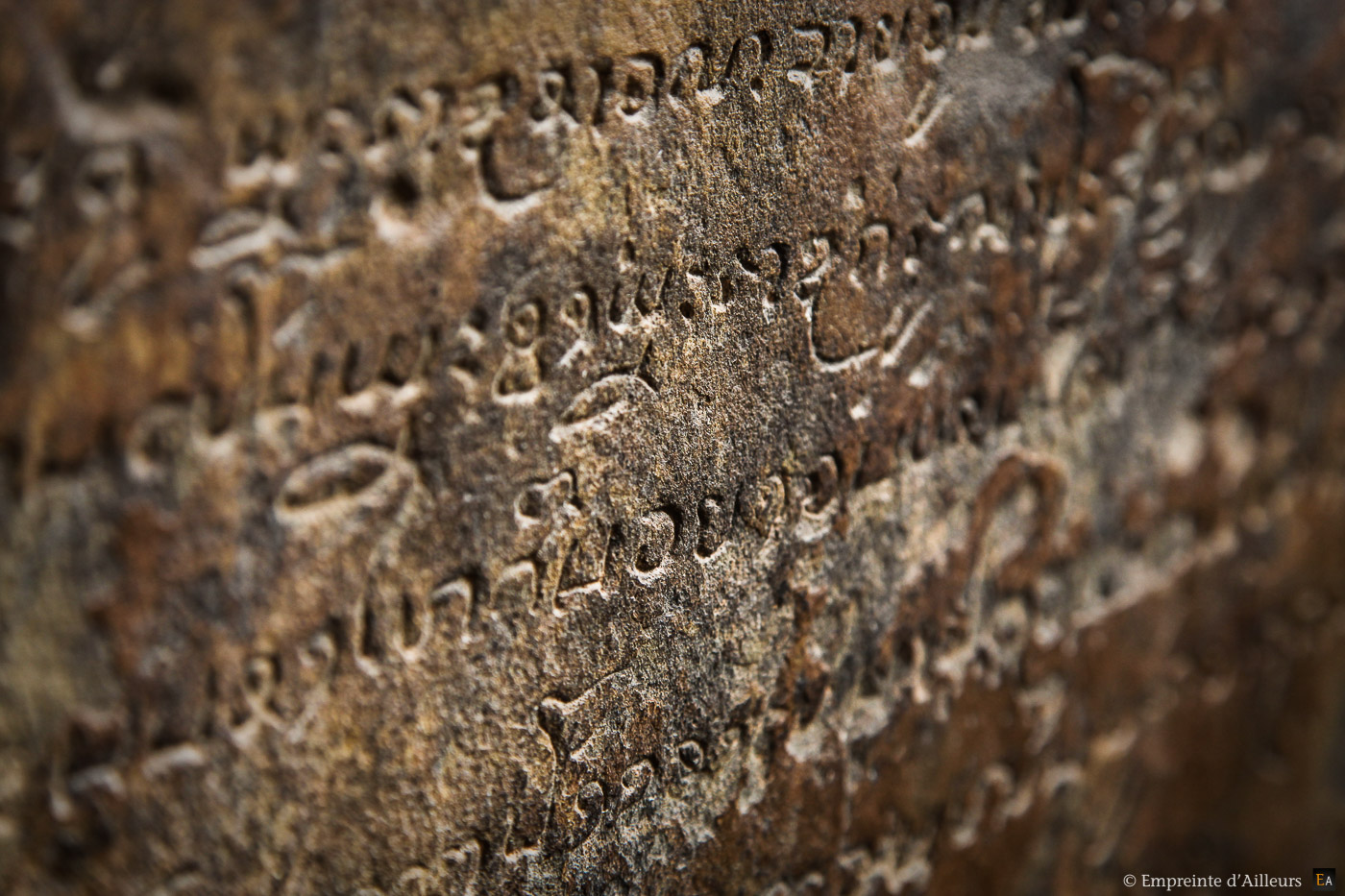 Ecriture traditionnelle Laotienne