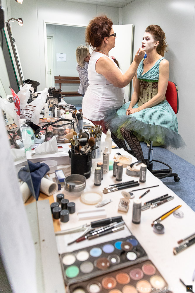 Salle de maquillage Opéra Traviata